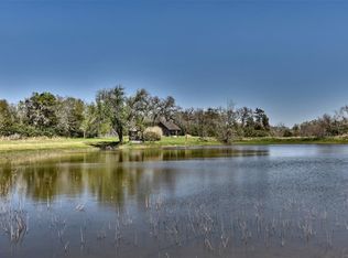 7224 E Richter Ln, New Ulm, TX 78950