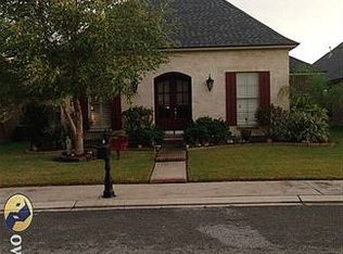 212 Saint Martinique Ln, Lafayette, LA 70508