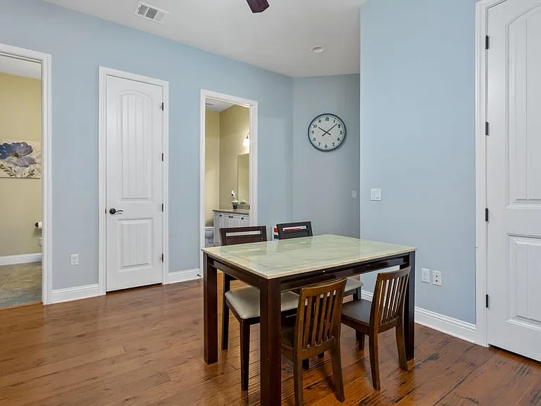 15904 Jeffs Ln — Photo 19