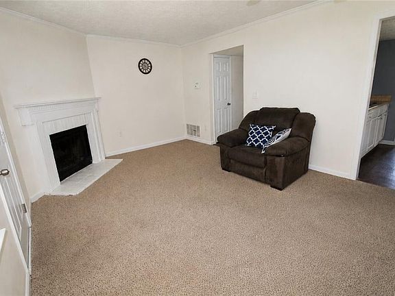5th image of 5584 Executive Way