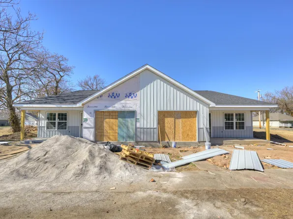 618 N Hall Street #A&B, Webb City, MO 64870