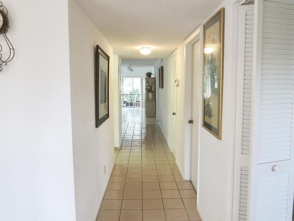 5th image of 5826 Areca Palm Ct APT A