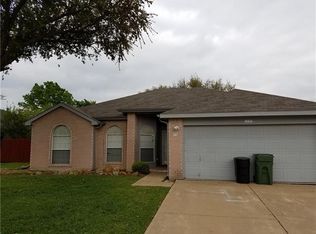 935 Rio Vista Ln, Arlington, TX 76017