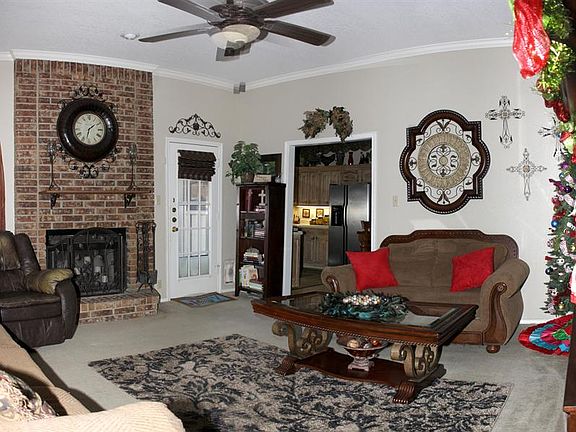 2nd image of 4408 Saint Andrews Dr