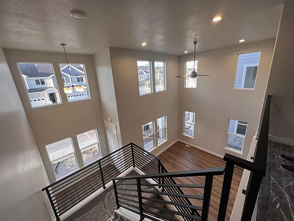 5th image of 4227 W 1960 N