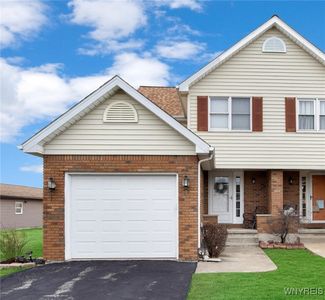 2735 Alder Creek Dr N APT A, North Tonawanda, NY, 14120