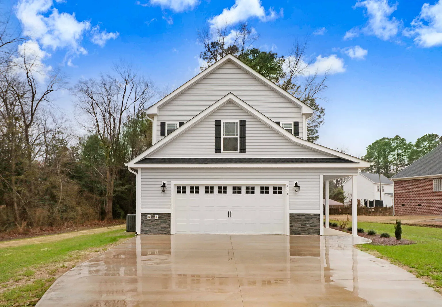3 bed, 2.5 bath, 1933 sqft, $2,350 — Photo 1