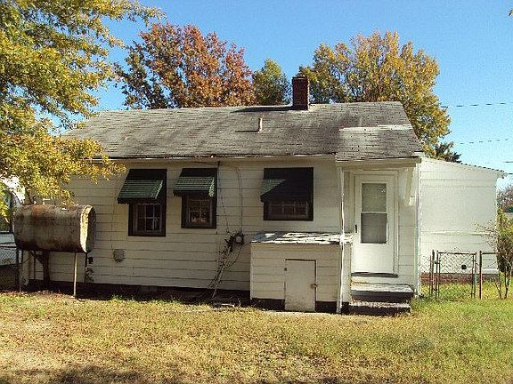 4th image of 1600 N 25th St