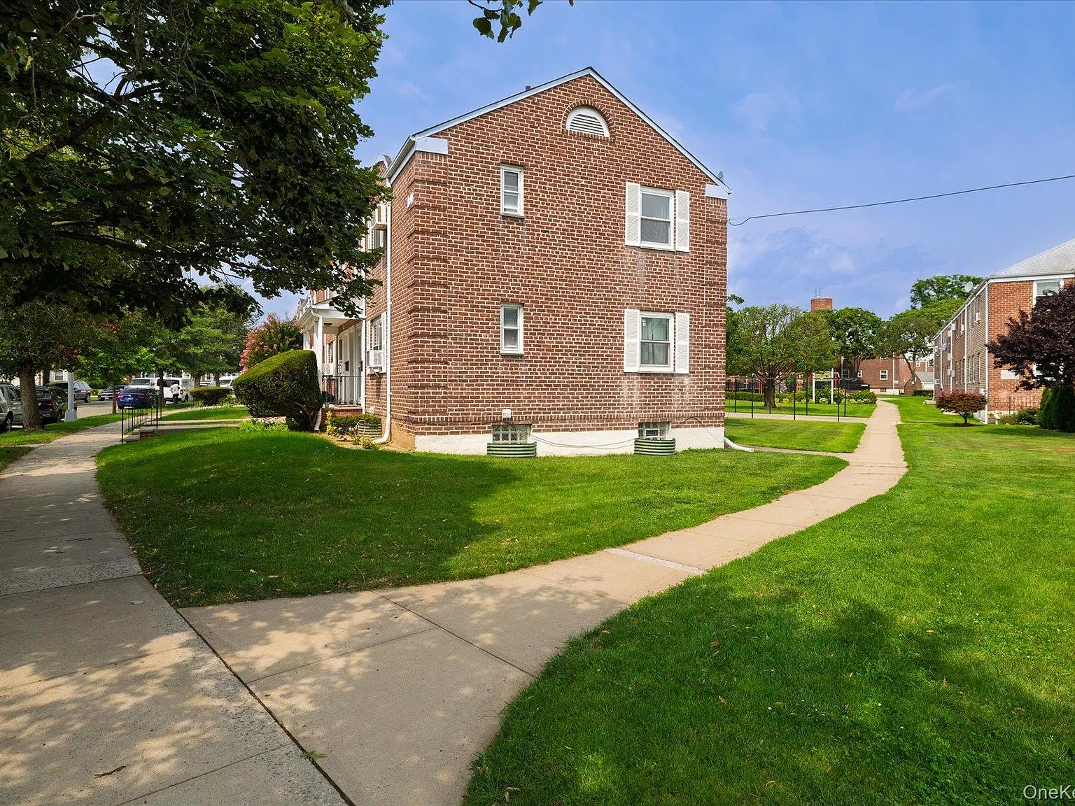 1 bed, 1.0 bath, 585 sqft, $2,500 — Photo 3