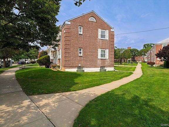 3rd image of 245-41B 77th Cres Floor 2