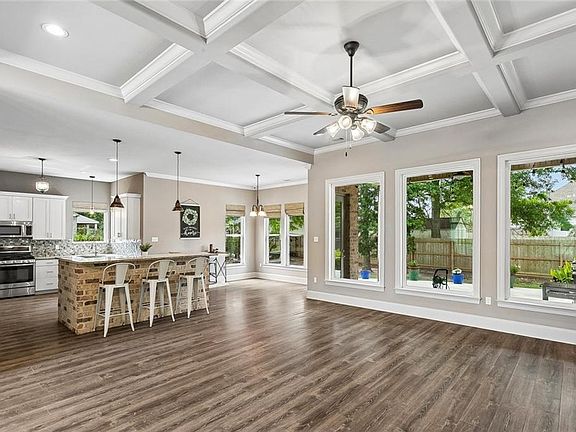 3rd image of 512 Dockside Dr