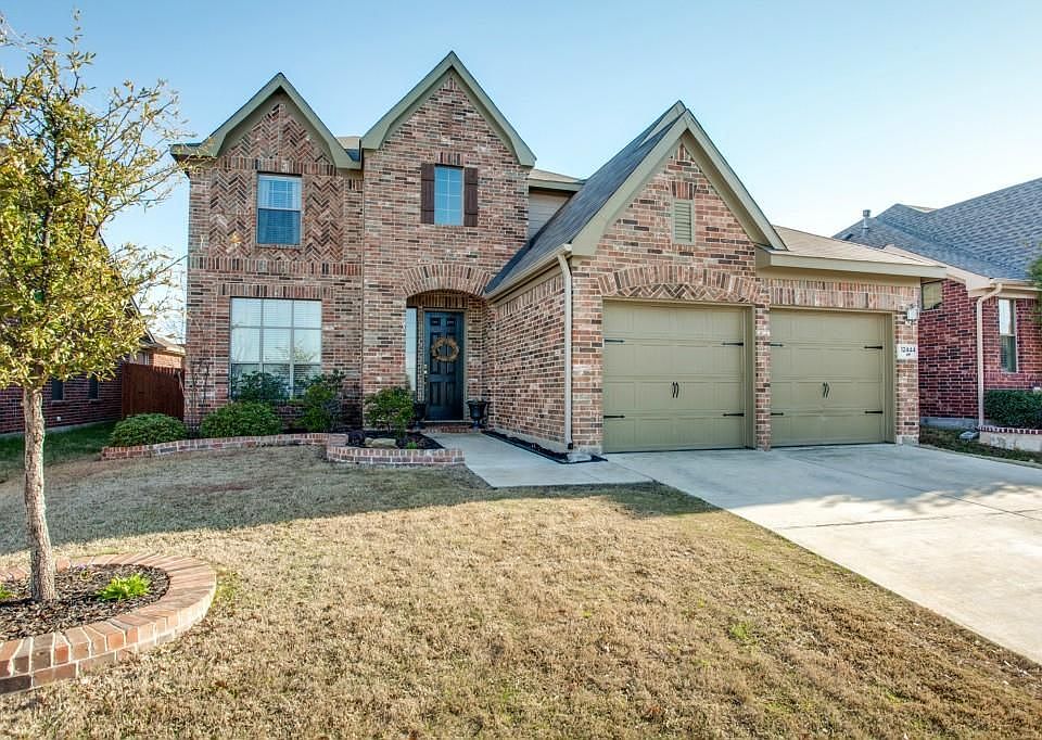 1st image of 12444 Outlook Ave