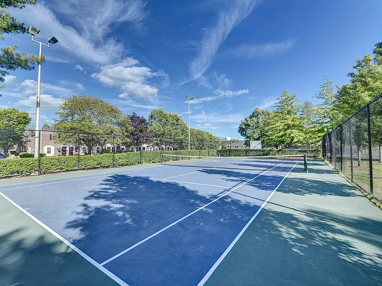 Lit tennis court