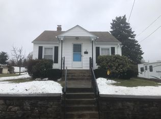 18 Benedict Rd, Worcester, MA 01604