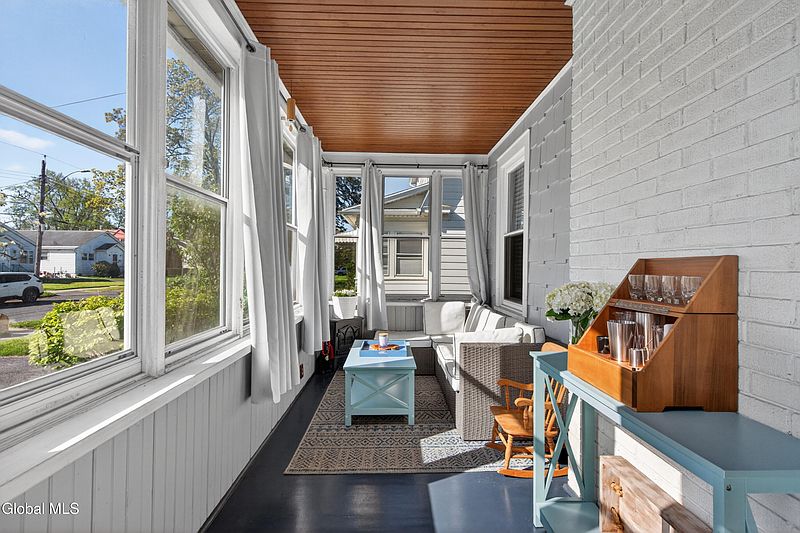 5th image of 34 Marwill Street