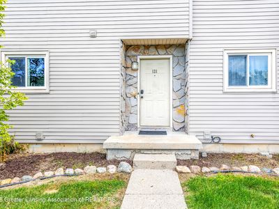 907 Registry Dr APT 121, Grand Ledge, MI, 48837