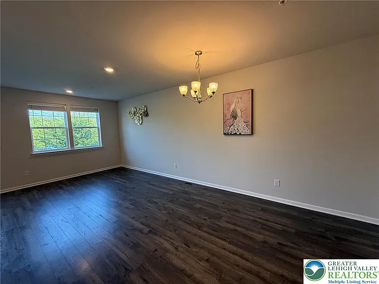 1047 Turnstone Dr — Photo 7