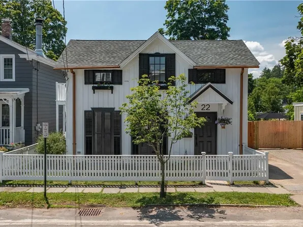 22 Livingston Street, Rhinebeck, NY 12572