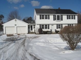 715 Westfield Rd, Holyoke, MA 01040