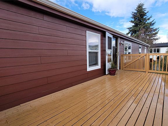 4th image of 10022 219th Avenue Ct E #36