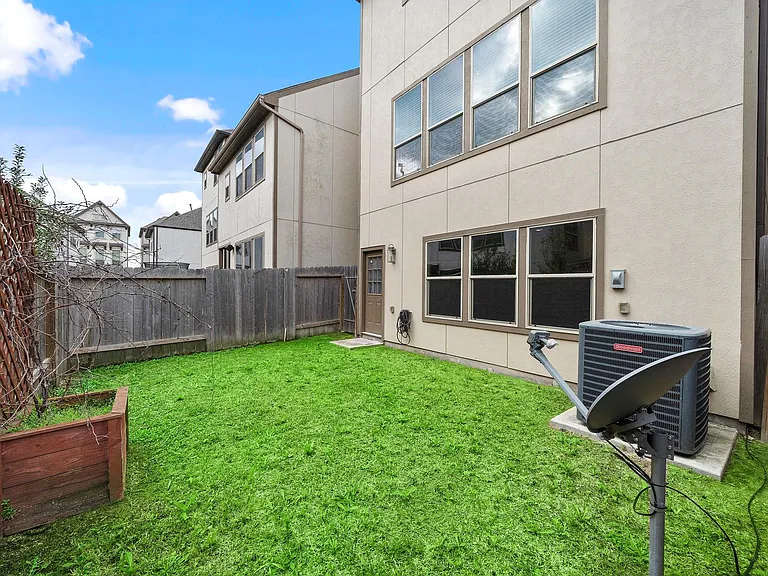 1510 Brayson Oaks Pl — Photo 35