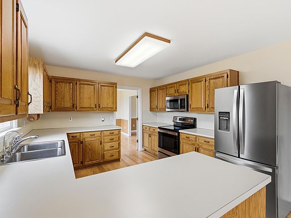 5th image of 110 Sunbright Dr
