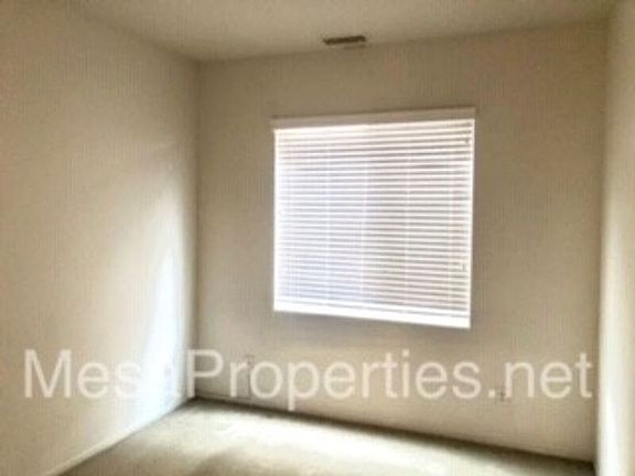 3rd image of 10237 Allie Ave