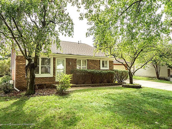 3rd image of 509 Bluebell Dr