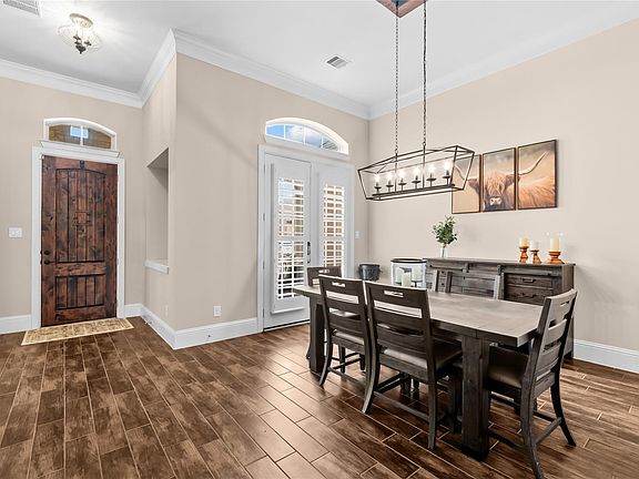 2nd image of 6815 Birdseye Maple Ln