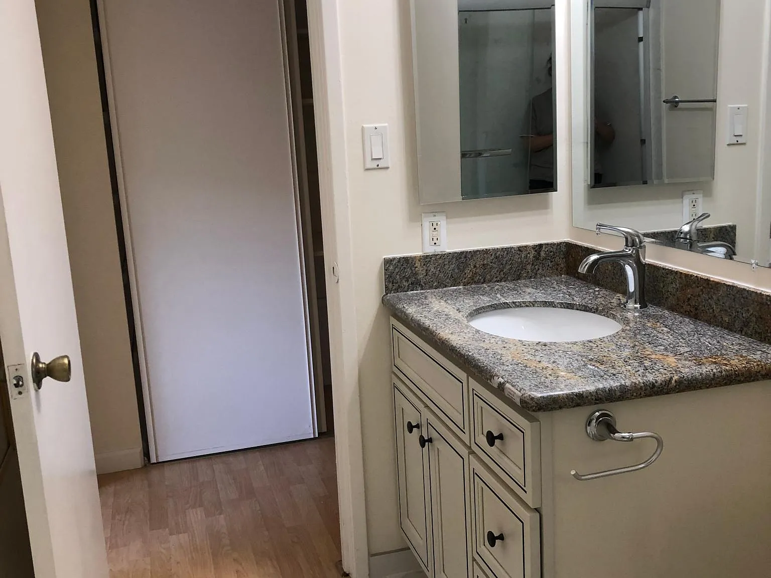381 N Temple Dr — Photo 4