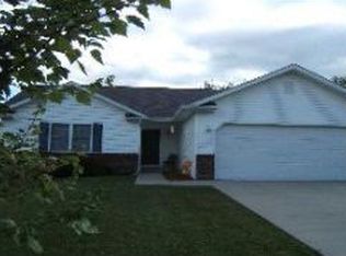 412 S Cardinal Dr, Bloomington, IN 47403