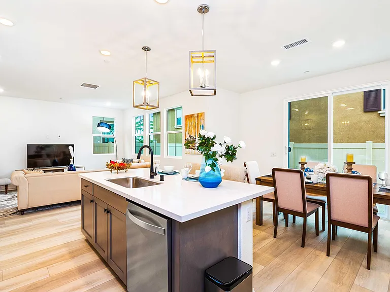 1644 Coral Bells Pl — Photo 8