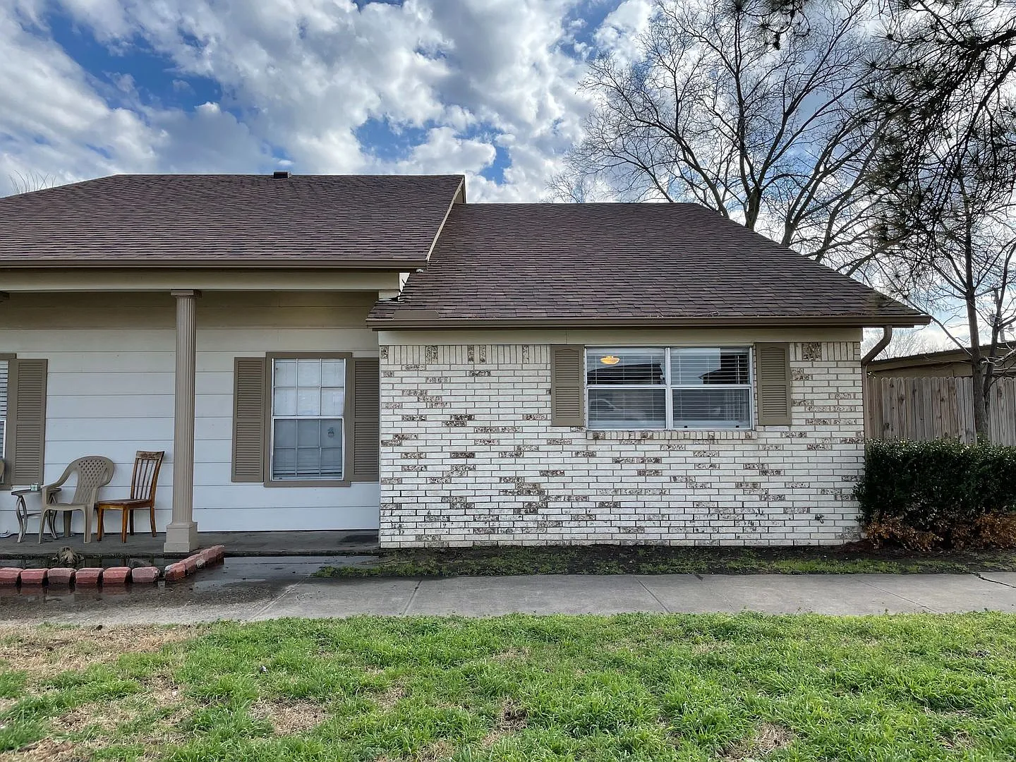 Charming 1-Bedroom Quad in Fort Worth 800 Sq. Ft. — Photo 1