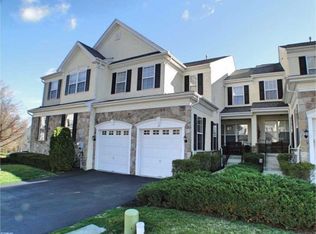 27 Longview Ln, Newtown Square, PA