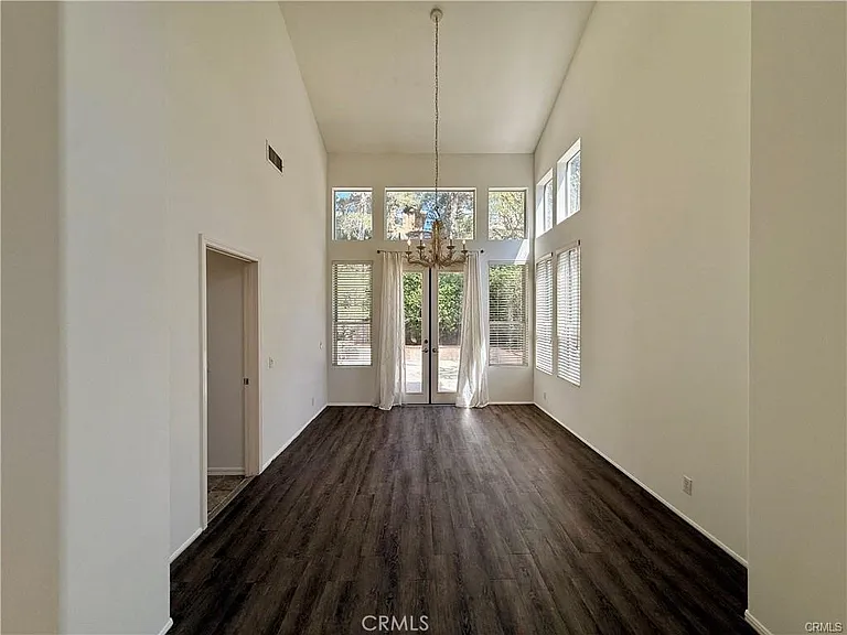 27461 Glenwood Dr — Photo 11