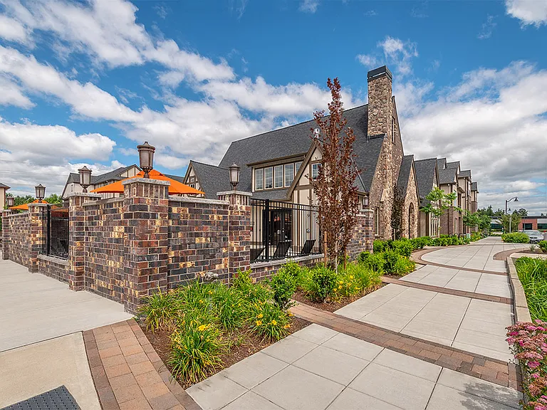 The Villas at Amberglen West — Photo 1