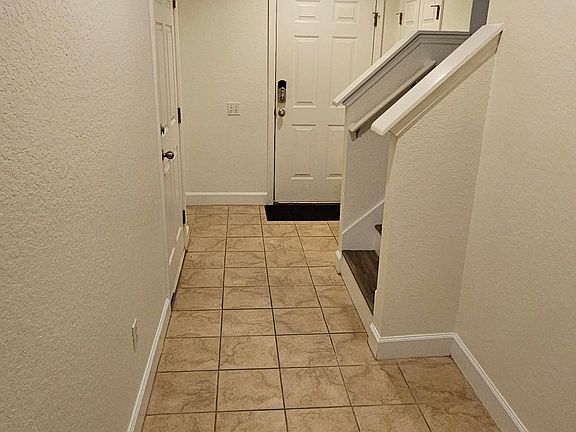 4th image of 815 100th Ave N