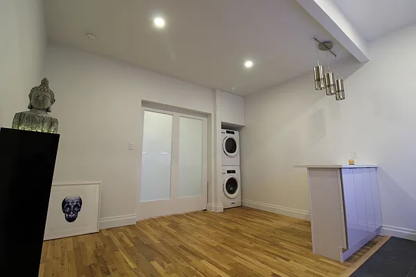 Rented by Blip LLC | media 12