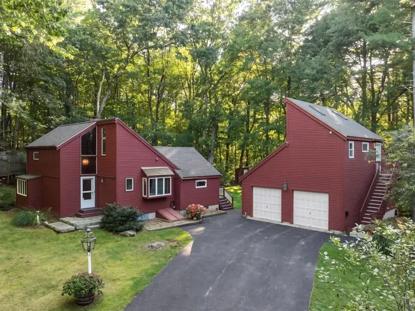 56 Whitney Rd, Harvard, MA 01451