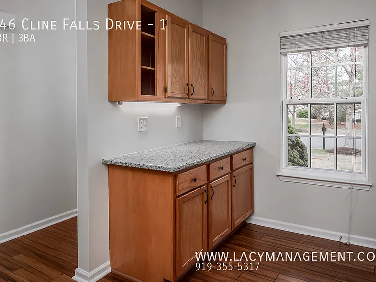 146 Cline Falls Dr #1 — Photo 8