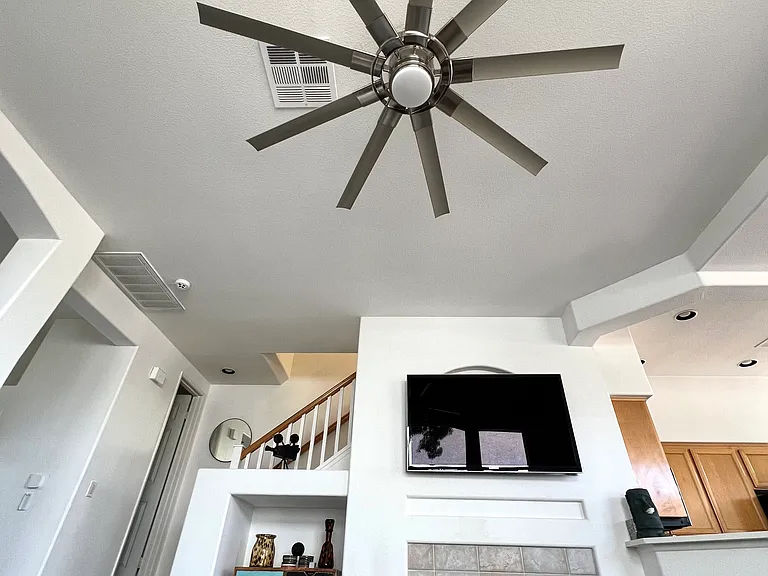 7691 Hazard Center Dr — Photo 11