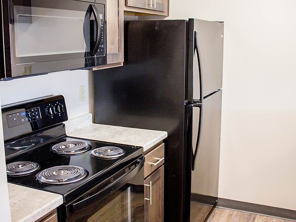 2nd image of 6501 Vine St #101