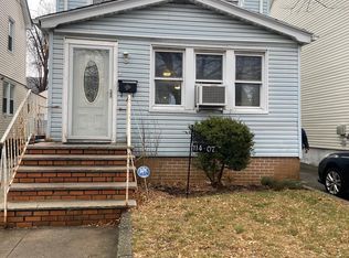 11407 207th St, Cambria Heights, NY 11411