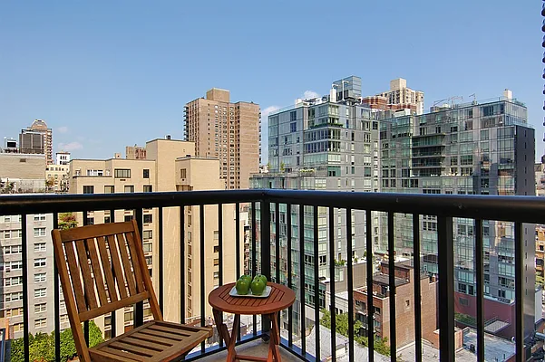 Rented by Corcoran | media 10