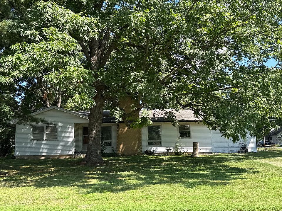 1st image of 402 Hamilton Rd