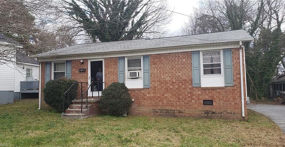 1st image of 1575 Lovett St