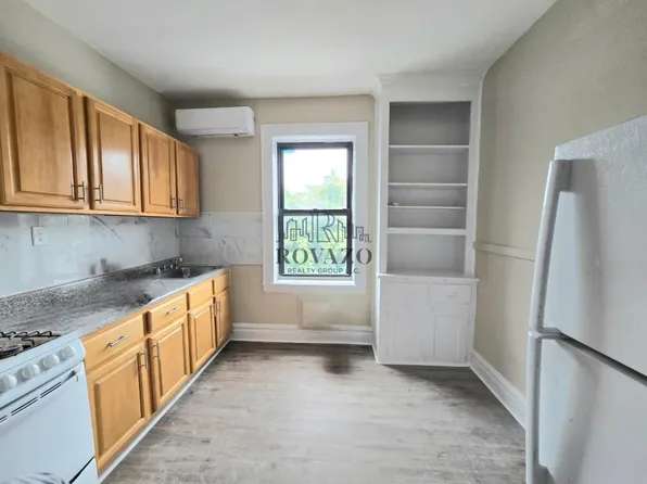 18-19 40th St, Irvington, NJ