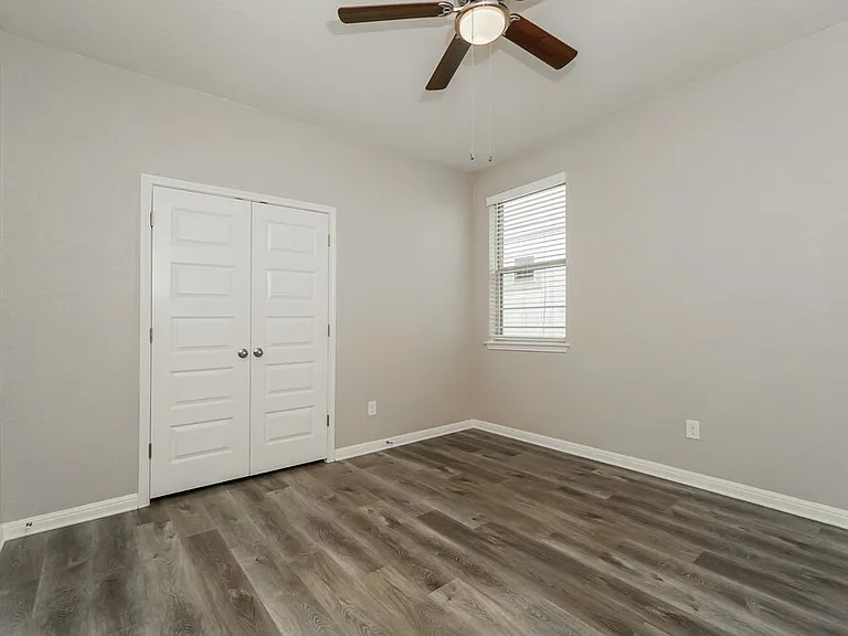 9410 Novacek Blvd — Photo 13