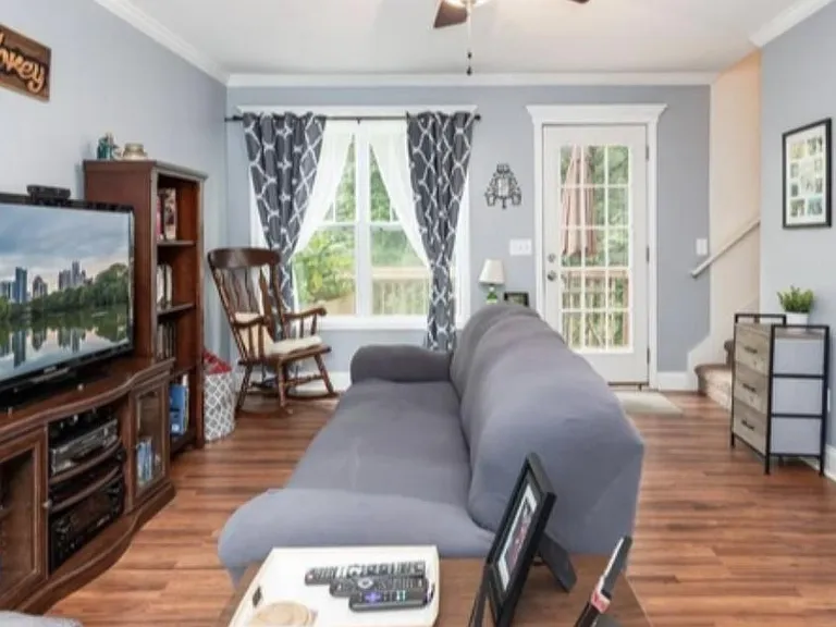 104 Mashburn Pl — Photo 6