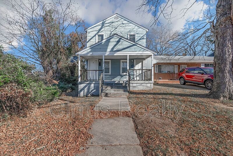 1st image of 146 Ash Ave #B